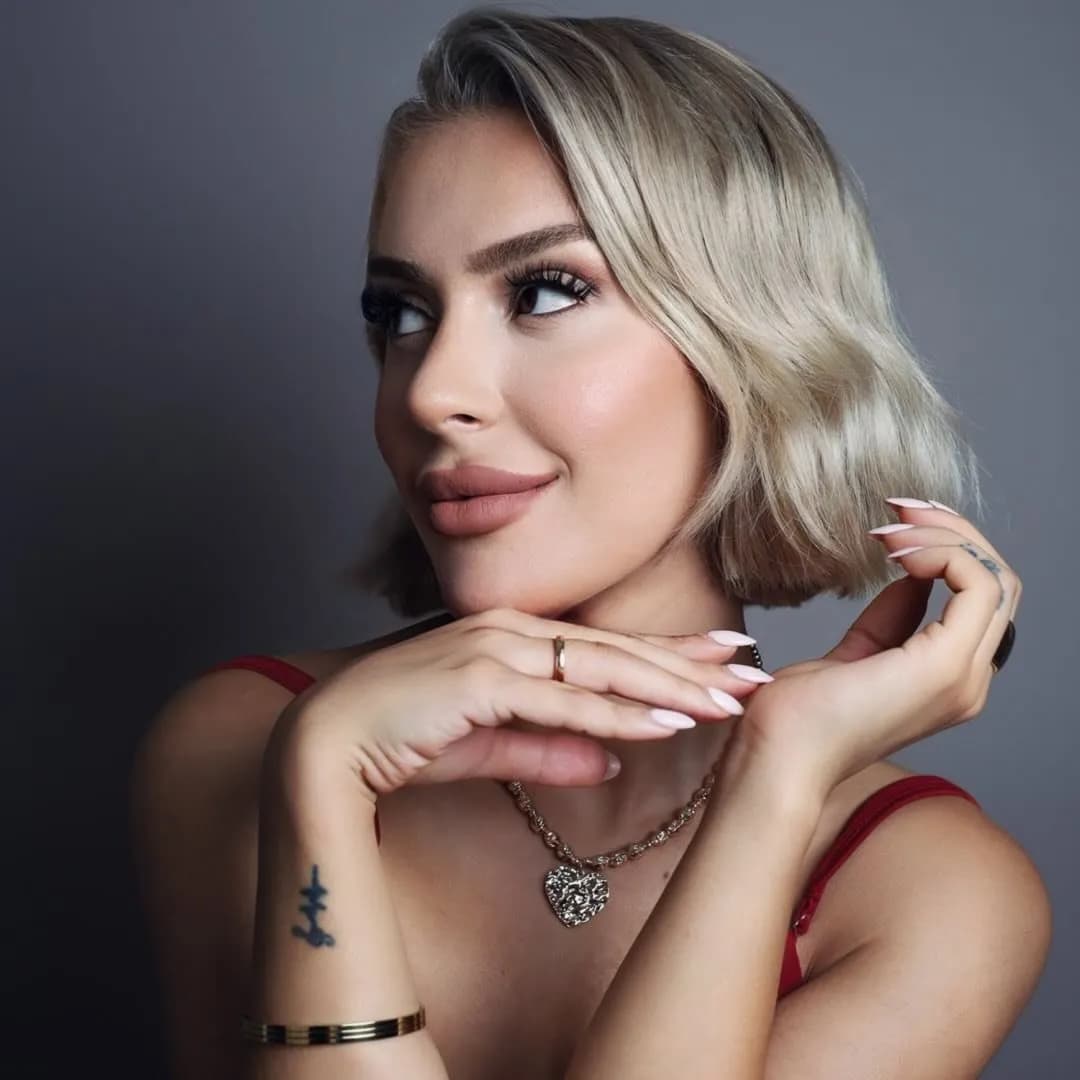 Afşin Akyol - Şarkıcı