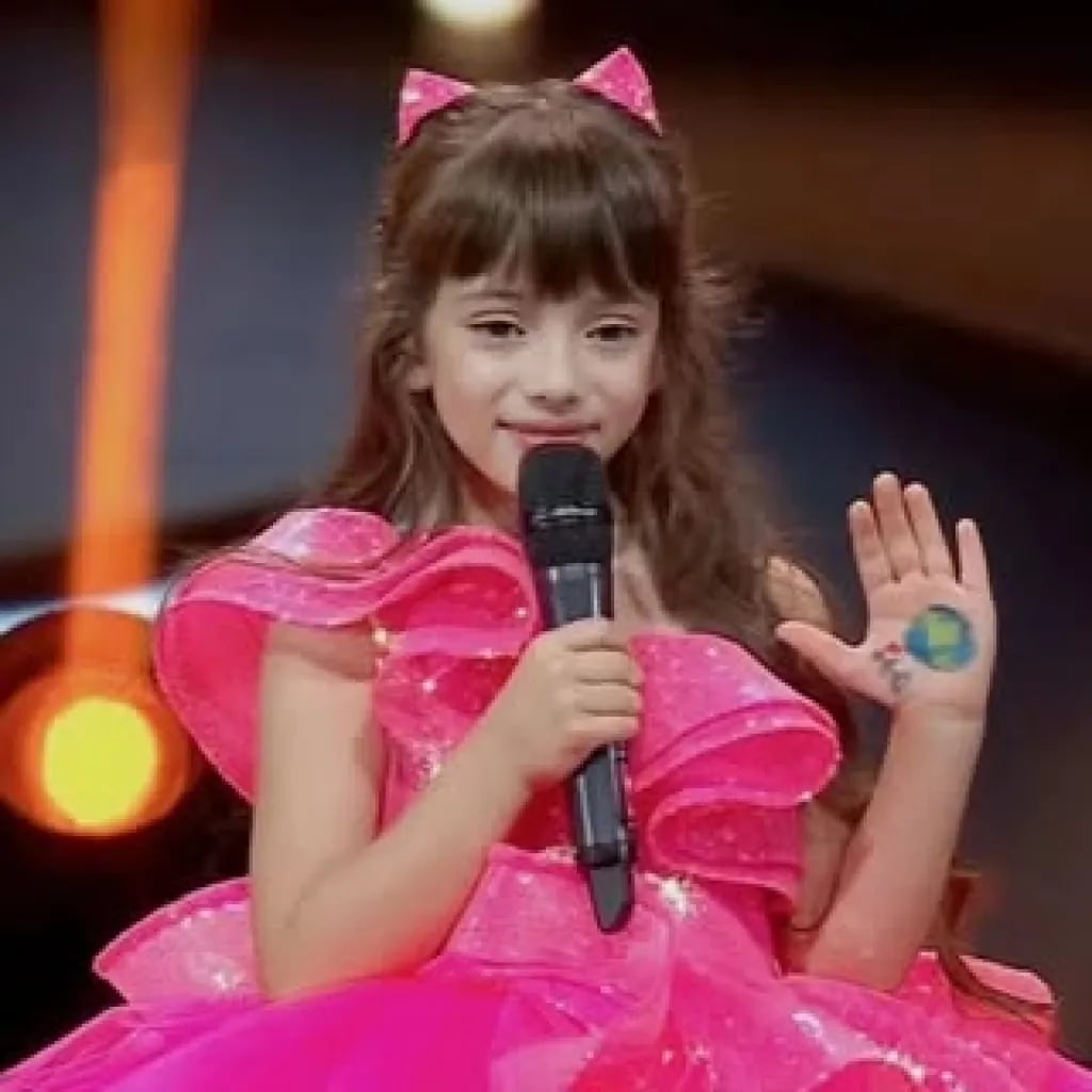 Ada Erma - Oyuncu (10 yaşında) - Profil fotoğrafı ve resmi görsel