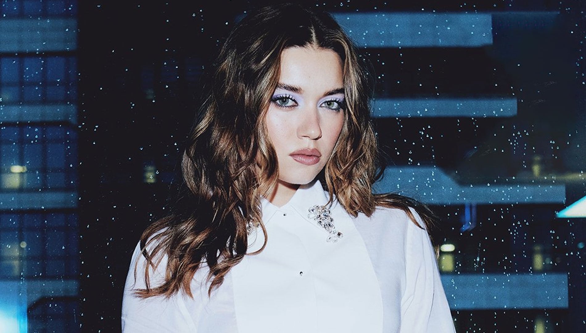 Afra Saraçoglu - Oyuncu (29 yaşında) - fotoğraf