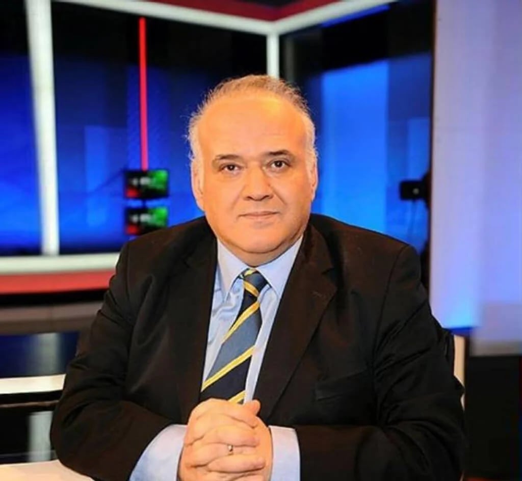 Ahmet Çakar - Doktor (64 yaşında) - Profil fotoğrafı ve resmi görsel