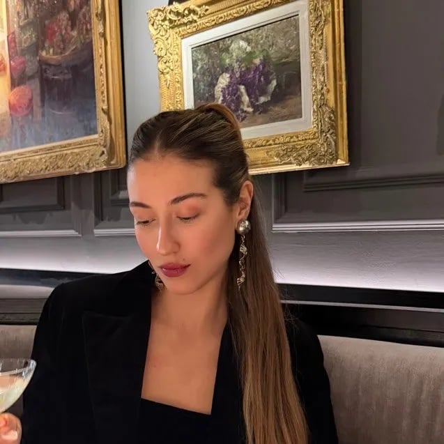 Aylin Aras - Oyuncu (30 yaşında) - Profil fotoğrafı ve resmi görsel