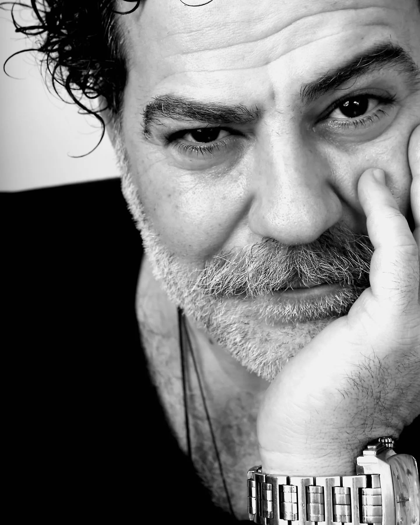 Burak Demir - Oyuncu (48 yaşında) - Profil fotoğrafı ve resmi görsel