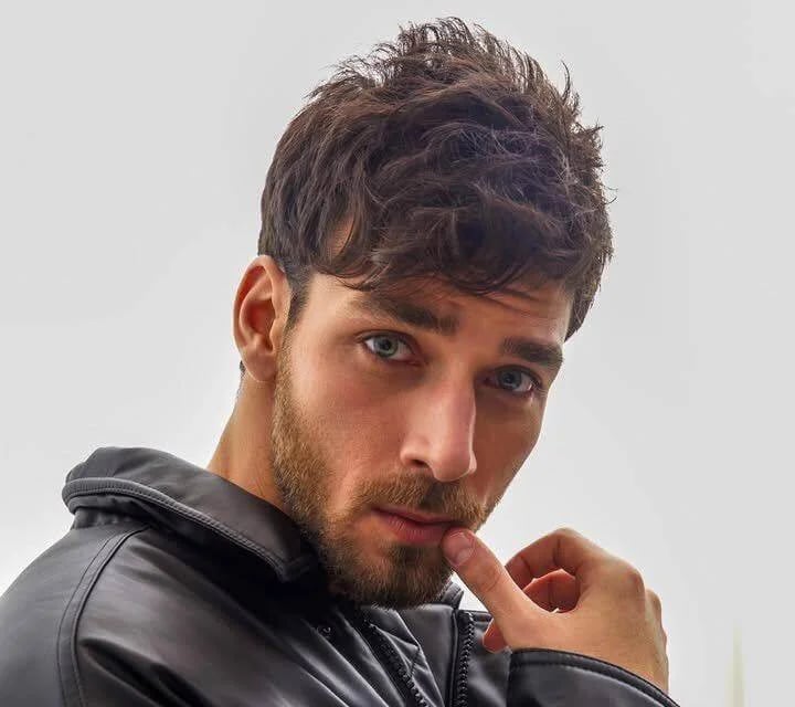 Dinç Daymen - Oyuncu (29 yaşında) - Profil fotoğrafı ve resmi görsel