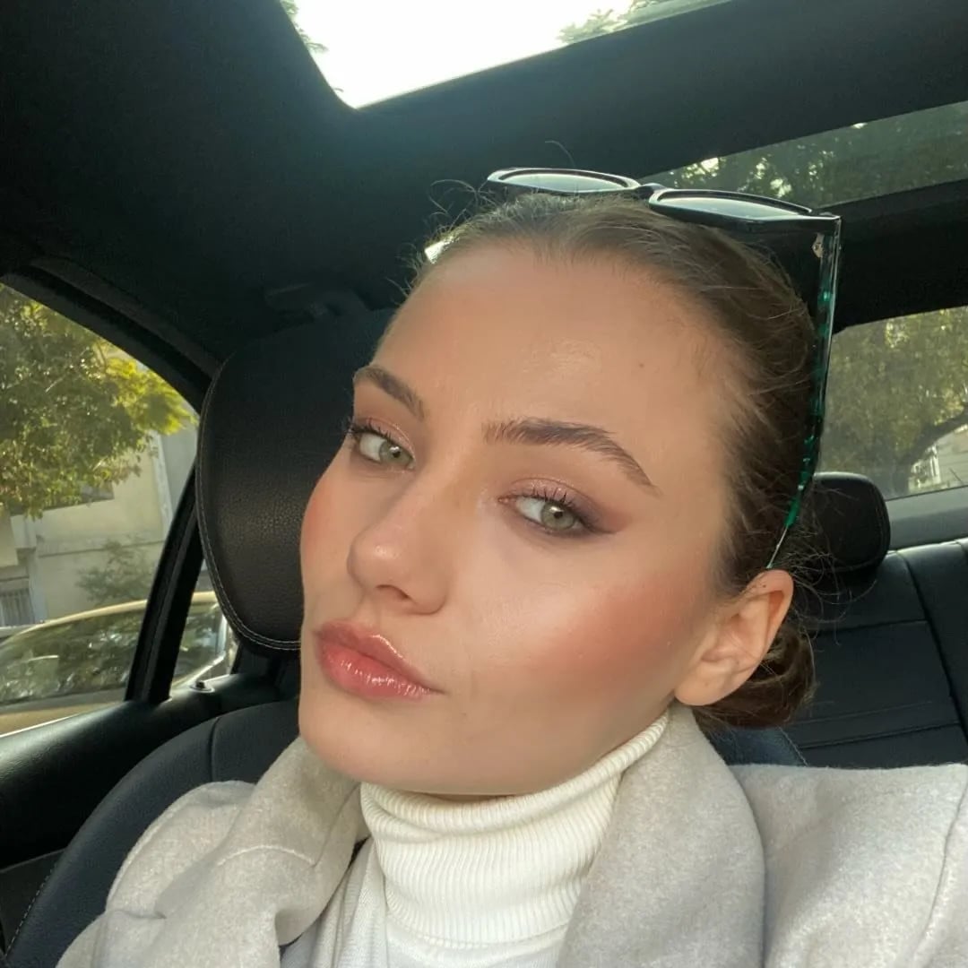 Ece Baliç - Oyuncu (26 yaşında) - Profil fotoğrafı ve resmi görsel