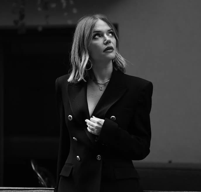 Ecem Karavus - Oyuncu (37 yaşında) - fotoğraf