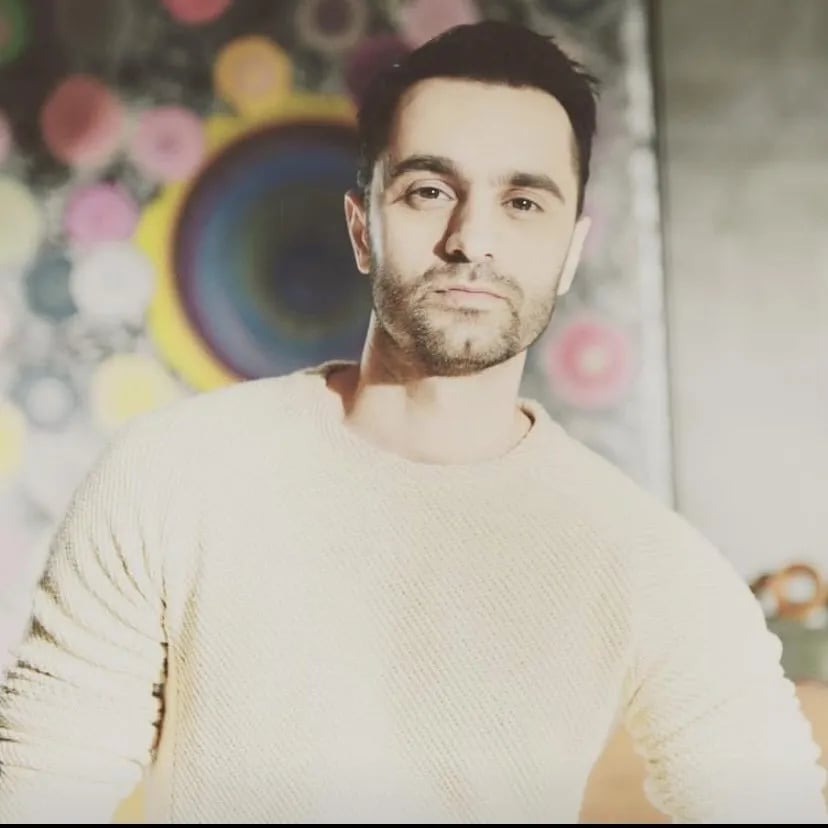 Eren Sandal - Şarkıcı (40 yaşında) - Profil fotoğrafı ve resmi görsel