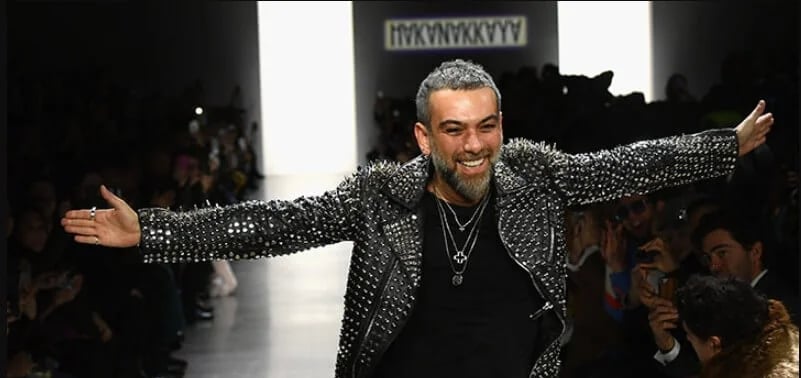 Hakan Akkaya - Tasarımcı (44 yaşında) - fotoğraf