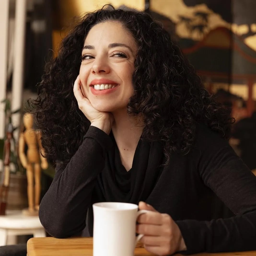 Iraz Yöntem - Oyuncu (43 yaşında) - Profil fotoğrafı ve resmi görsel