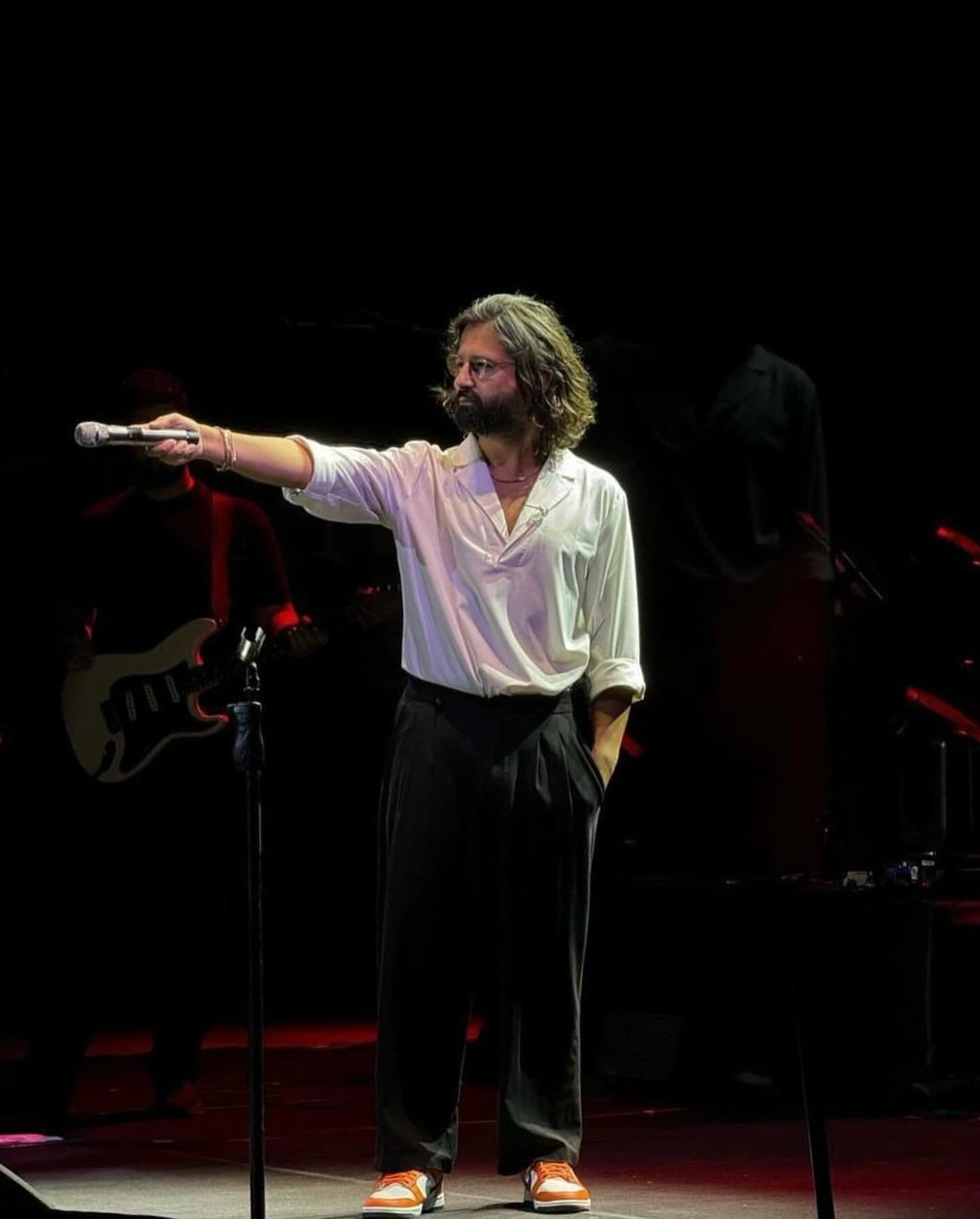 Koray Avcı - Şarkıcı (36 yaşında) - günlük yaşam fotoğrafı