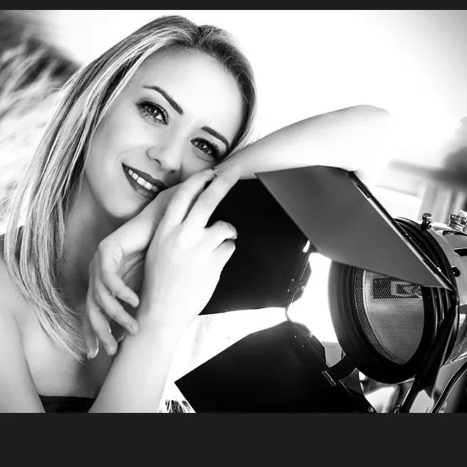 Mine Uzun (47 yaşında) - Profil fotoğrafı ve resmi görsel