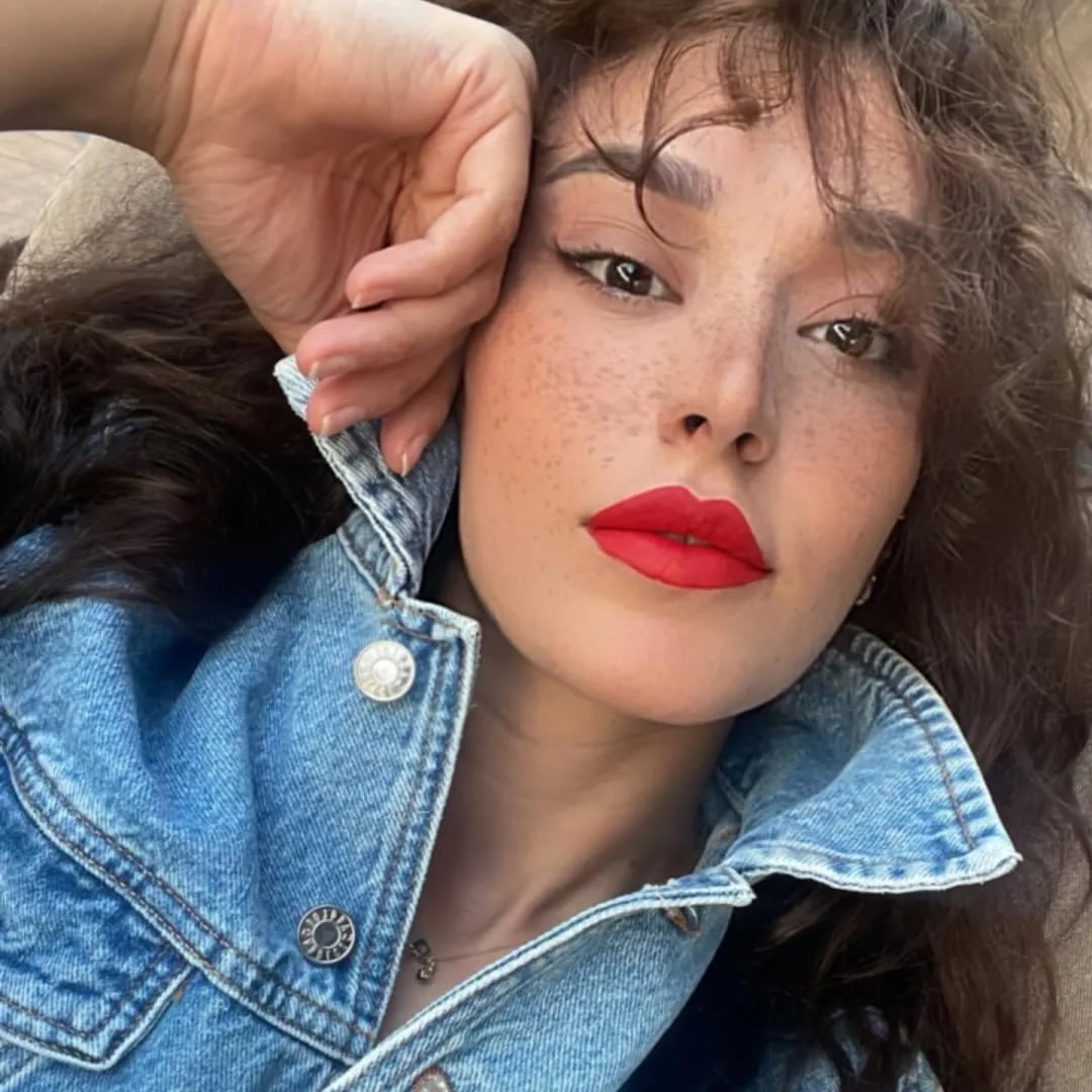 Nur Tatar - Sporcu (34 yaşında) - Profil fotoğrafı ve resmi görsel