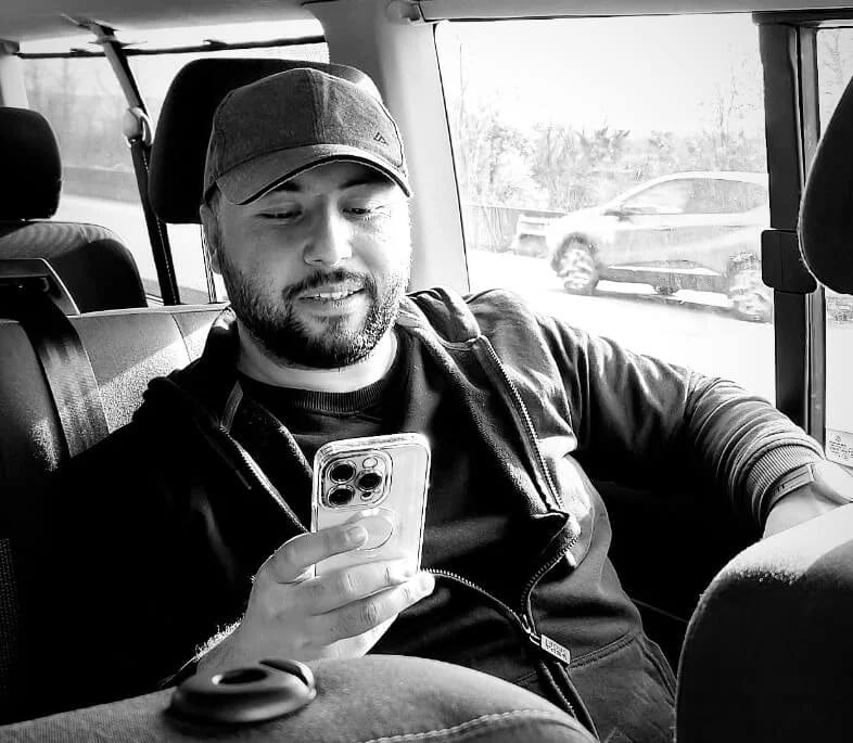 Savaş Talha - Şarkıcı (38 yaşında) - fotoğraf