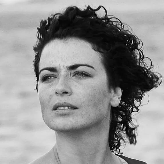 Yeşim Büber - Oyuncu (49 yaşında) - Profil fotoğrafı ve resmi görsel