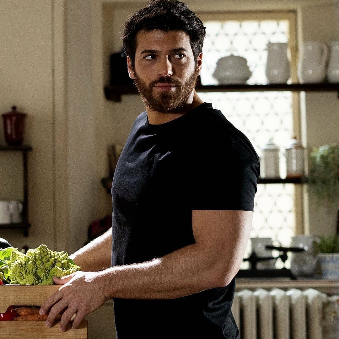 Can Yaman - Oyuncu (37 yaşında) - Ana profil fotoğrafı ve resmi görsel