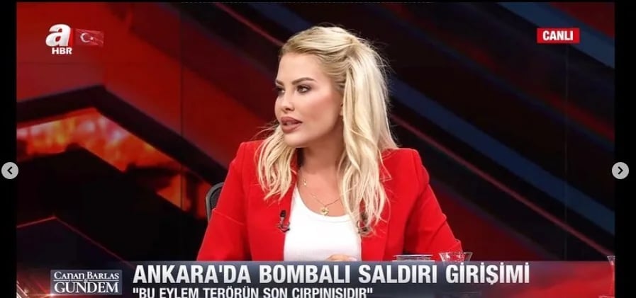 Begüm Ece Pazarcı - Avukat (39 yaşında) - fotoğraf